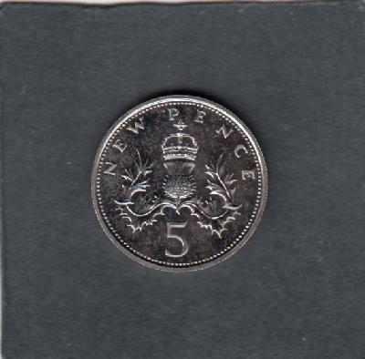 Beschrijving: 5 Pence ELIZABETH II